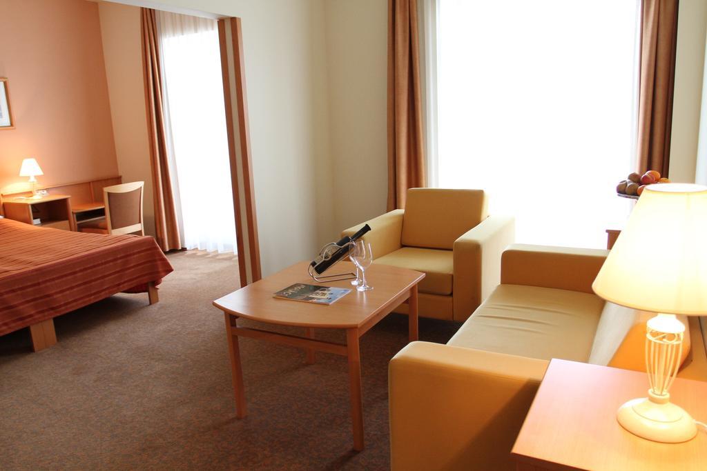 Szent Janos Hotel Mohács الغرفة الصورة