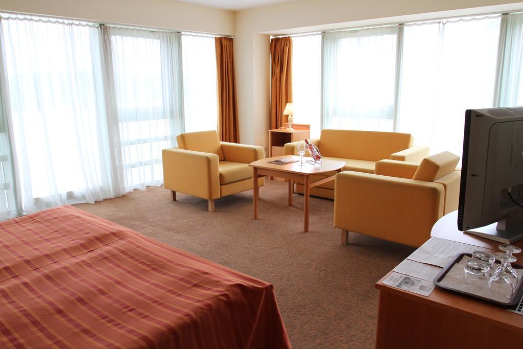 Szent Janos Hotel Mohács الغرفة الصورة