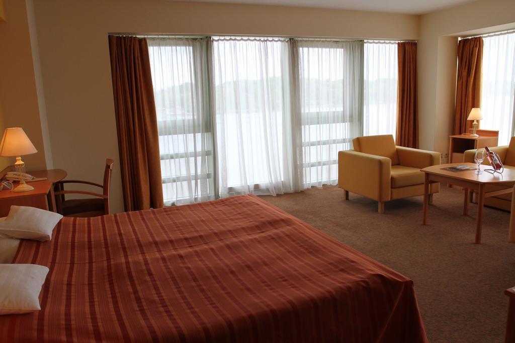 Szent Janos Hotel Mohács الغرفة الصورة