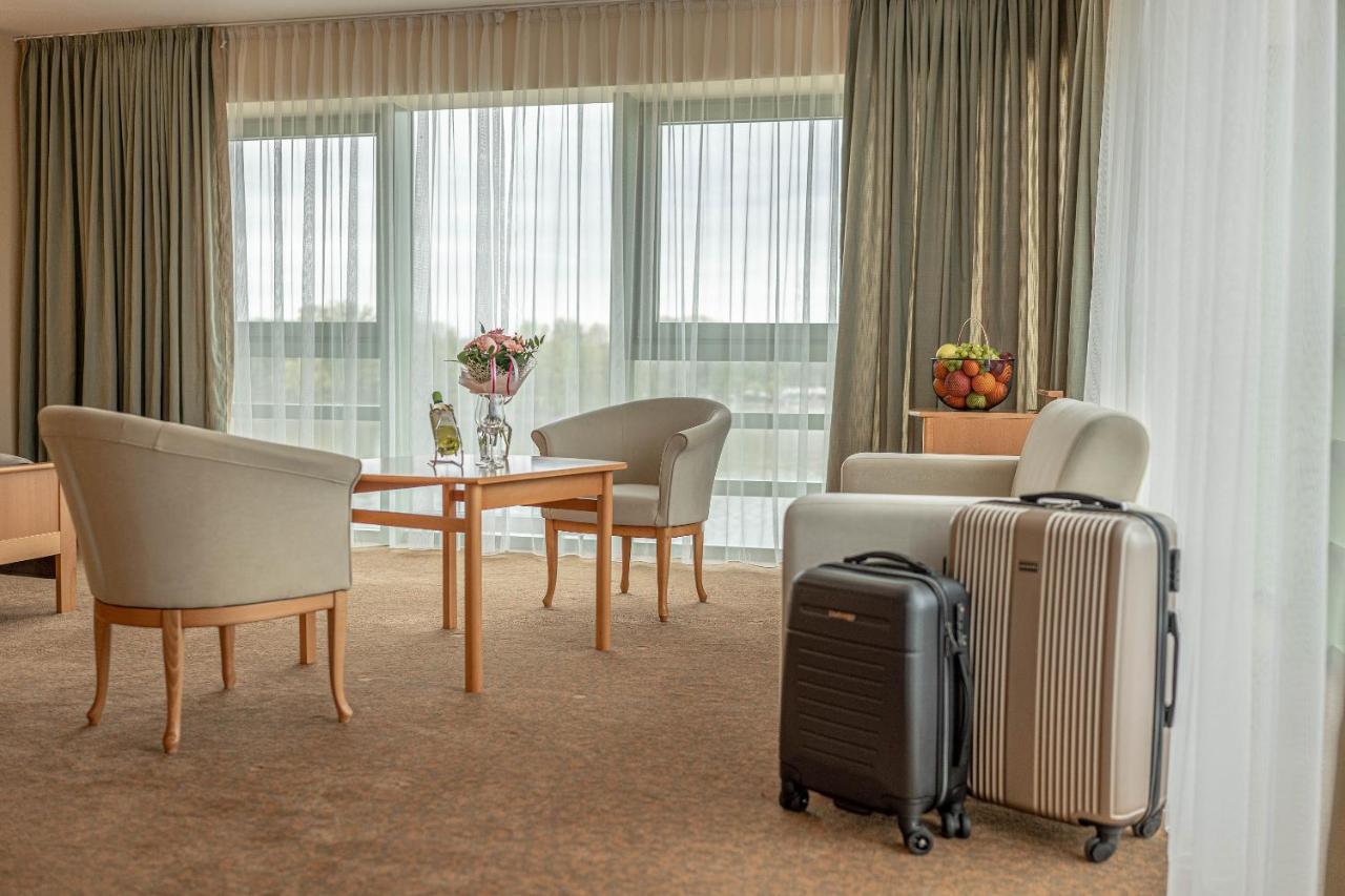Szent Janos Hotel Mohács المظهر الخارجي الصورة