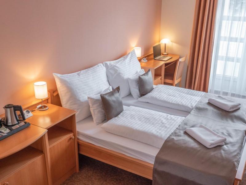 Szent Janos Hotel Mohács المظهر الخارجي الصورة